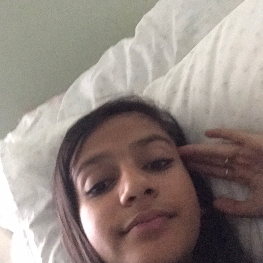 Meet your Posher, Esha